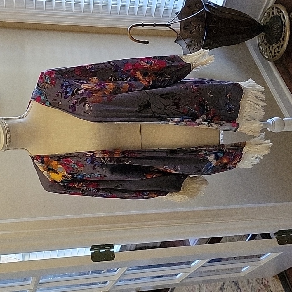 Umgee gray blue red purple floral open front jacket cream fringe trim Small New…